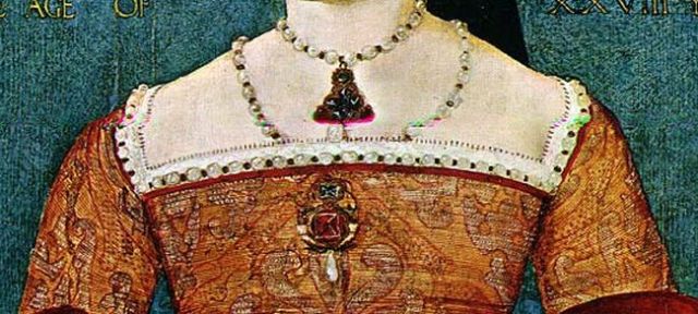 princess mary tudor neckline