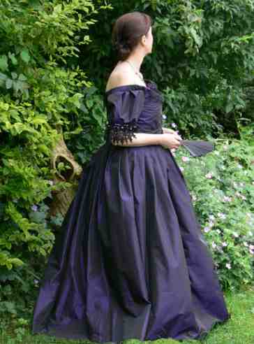cheats guide to making Victorian dress ...